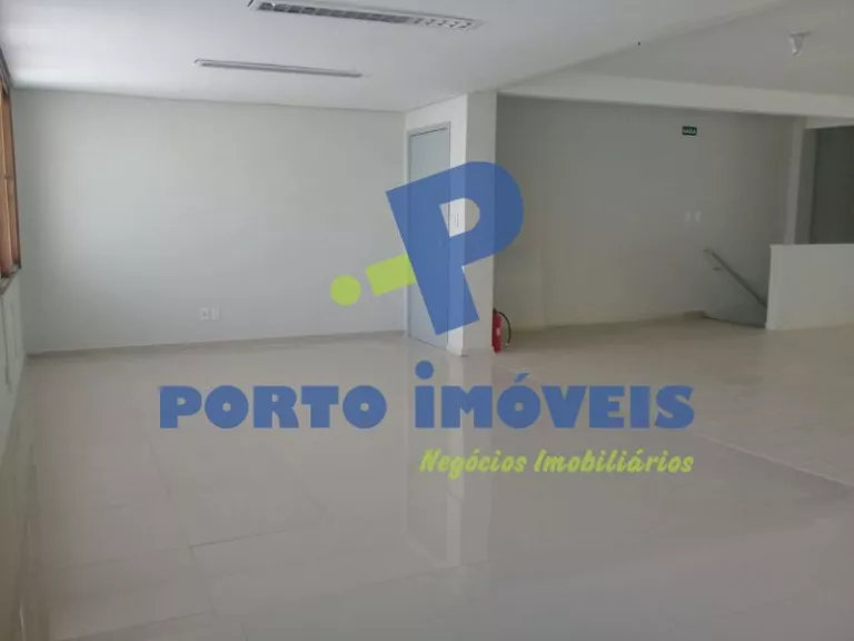 Foto 3 de Loja com 2 banheiros e 200m² para alugar no bairro Sao Joao, Porto Alegre